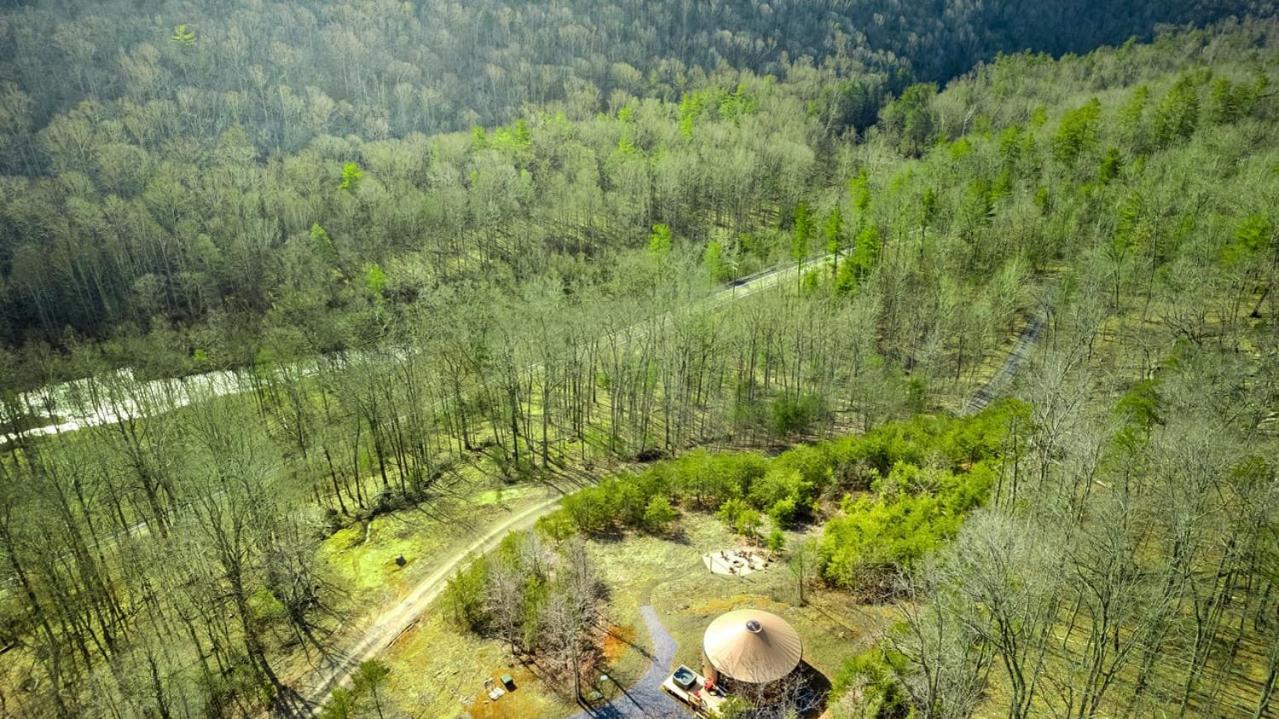 Wardensville Modern Yurt W River Access, Hot Tub, Wifi & Grill מראה חיצוני תמונה
